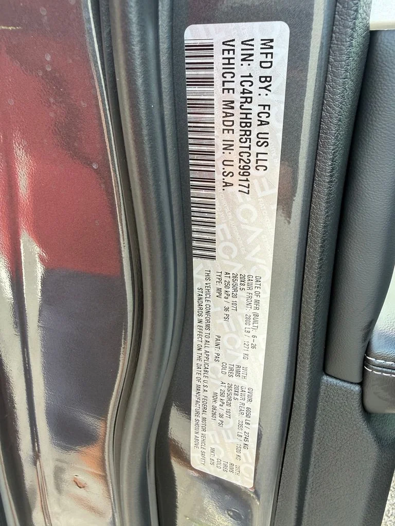 New 2026 Baltic Gray Metallic Clearcoat Jeep Limited image 25