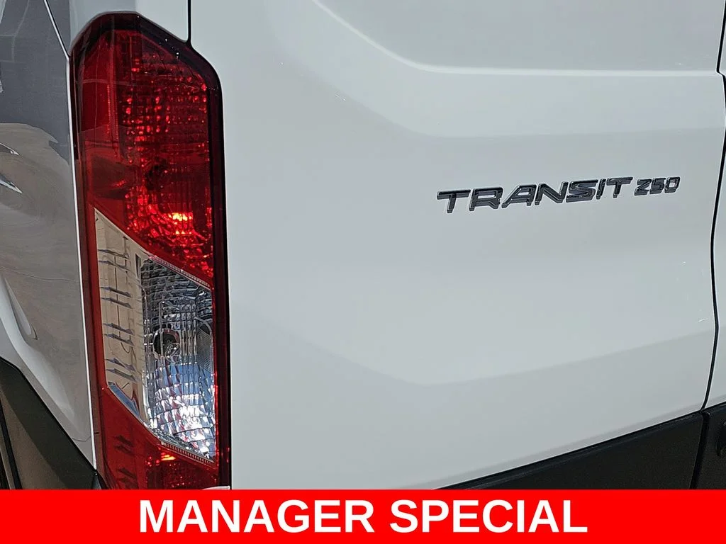 2025 Ford Transit Van Base - Photo 40