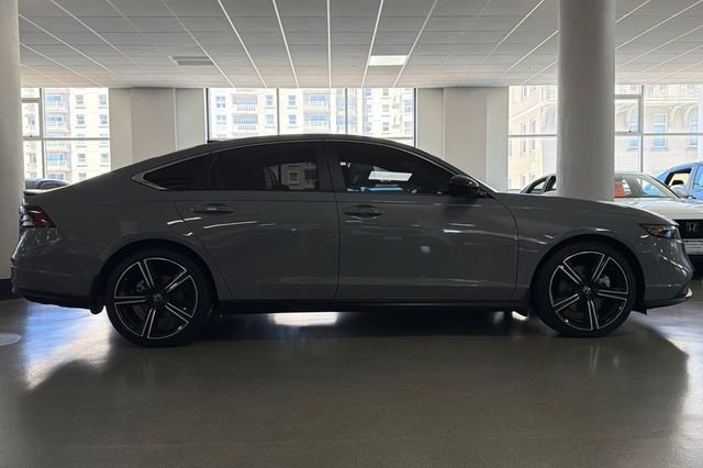 Certified Used 2025 Meteorite Gray Metallic Honda Sport image 3