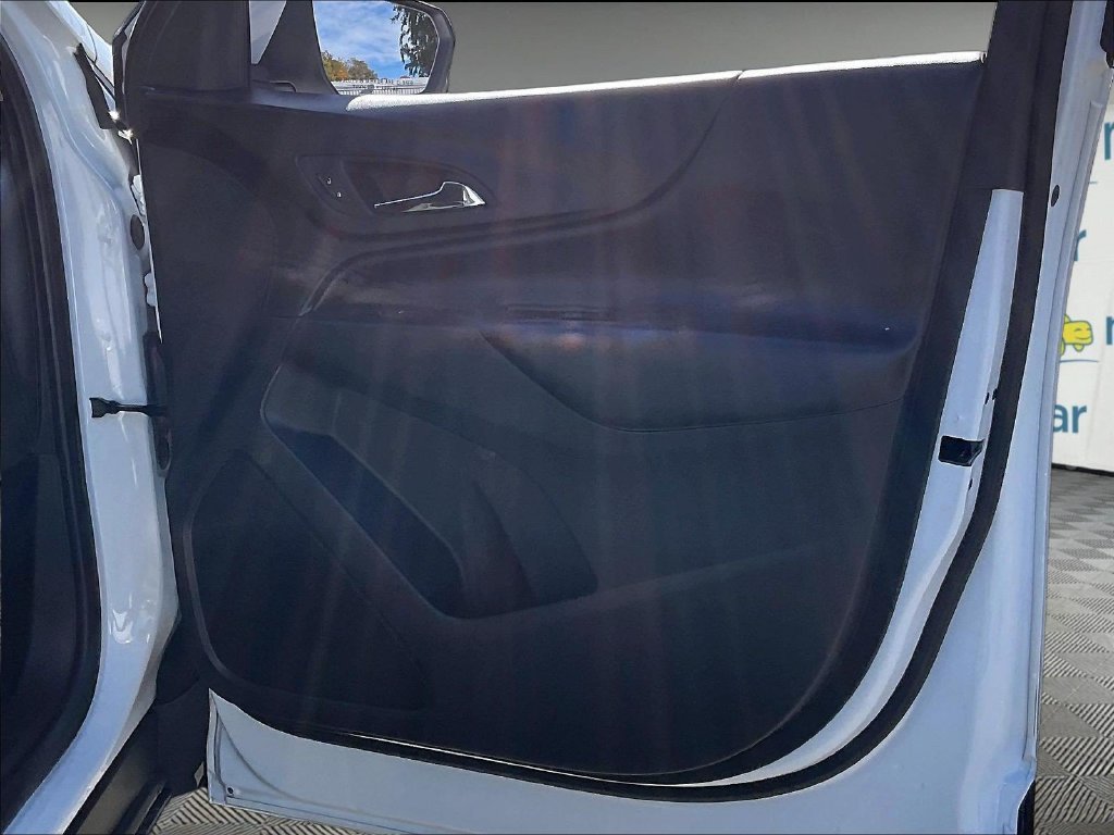 Used 2024 White Chevrolet LT image 12