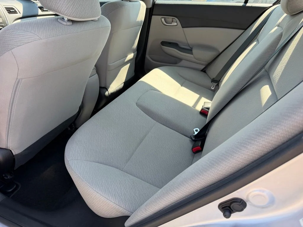 Used 2013  Honda LX image 29