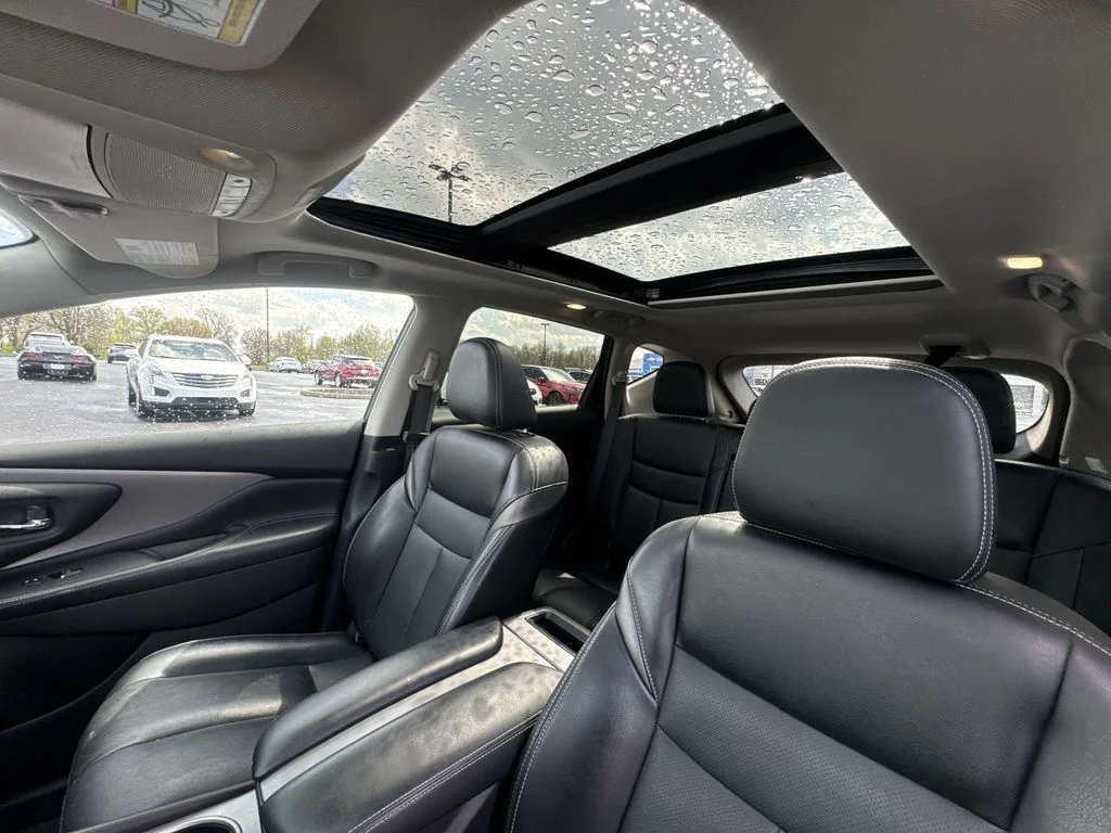 Used 2024 White Nissan SL image 22