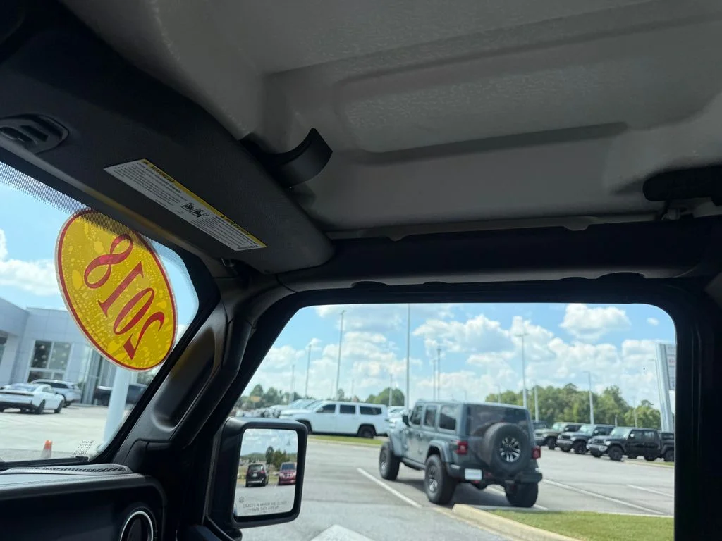 Used 2018 Black Jeep Unlimited Sahara image 14