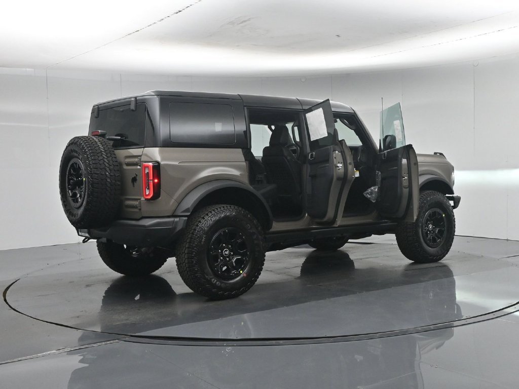New 2026 Marsh Gray Ford Badlands image 5