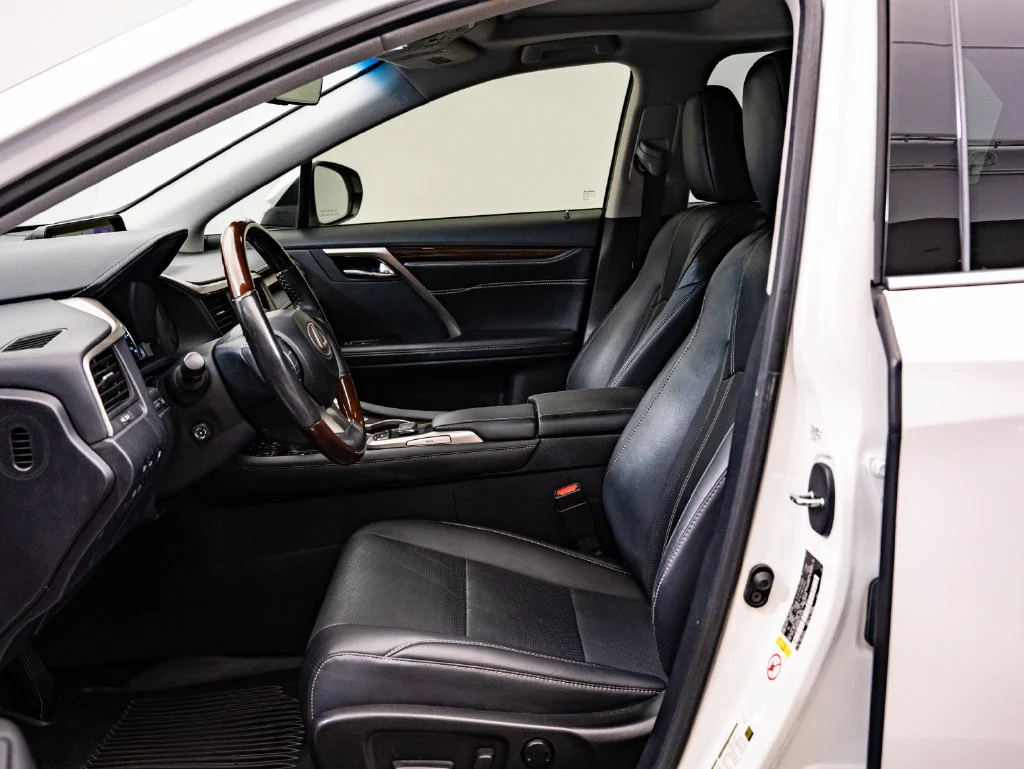 Used 2019 Eminent White Pearl Lexus 450h Premium image 23