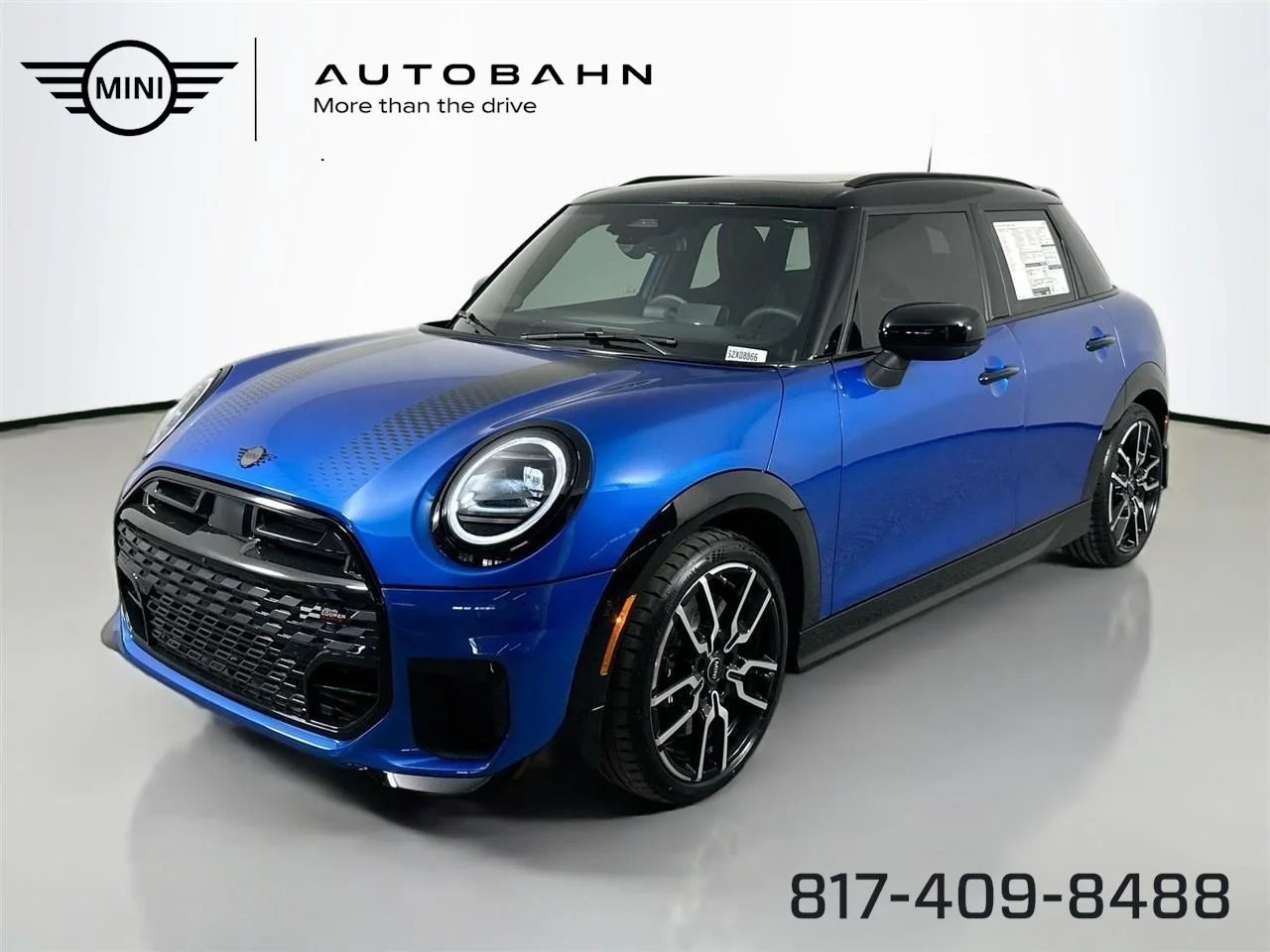 2025 MINI Hardtop Cooper S's photo
