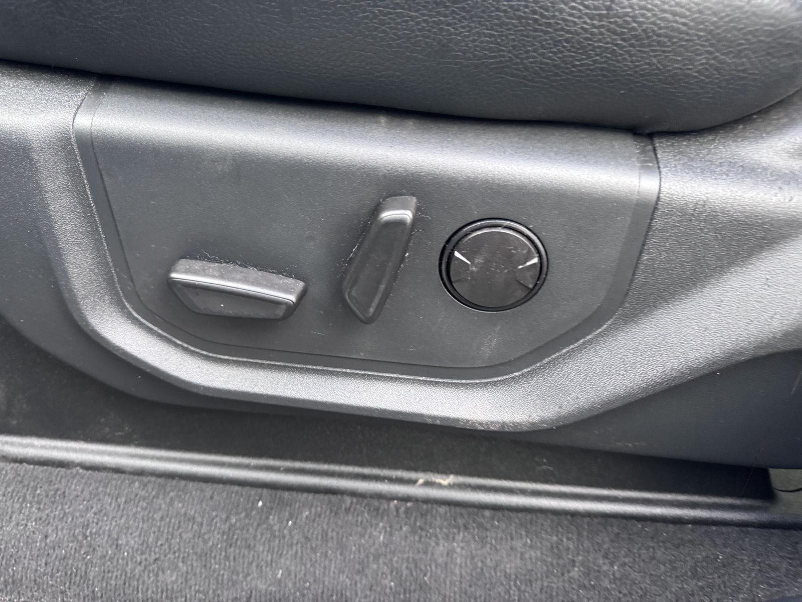 Used 2022 Agate Black Ford Lariat image 11