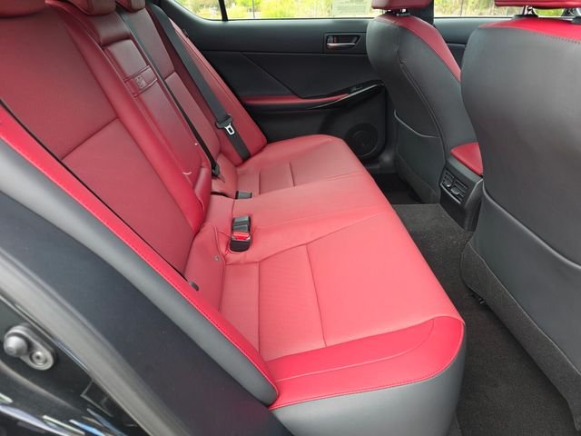 2025 Lexus IS 300 - Photo 13