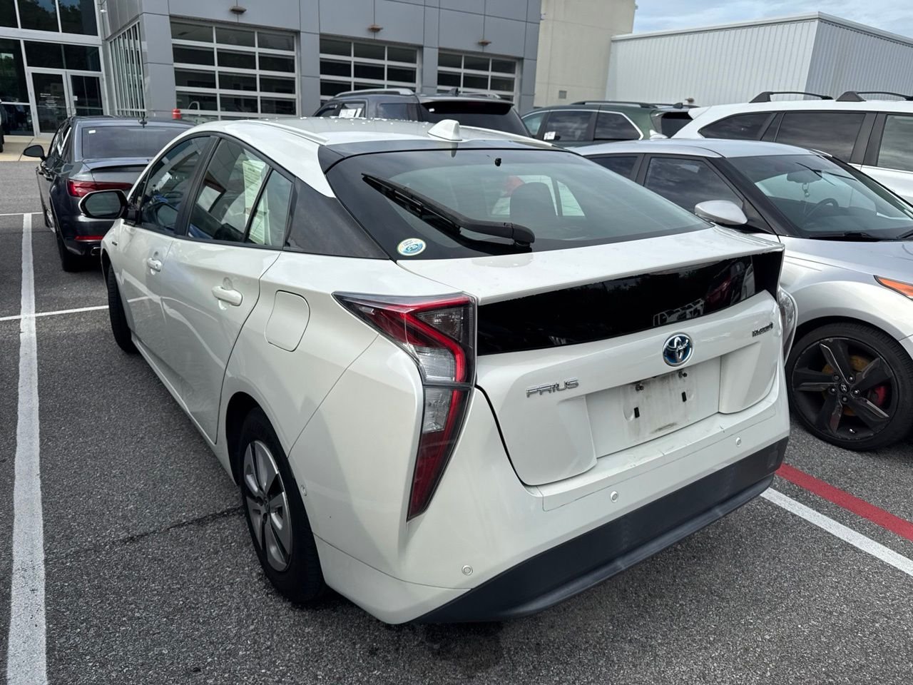 Used 2017 White Toyota Four image 5