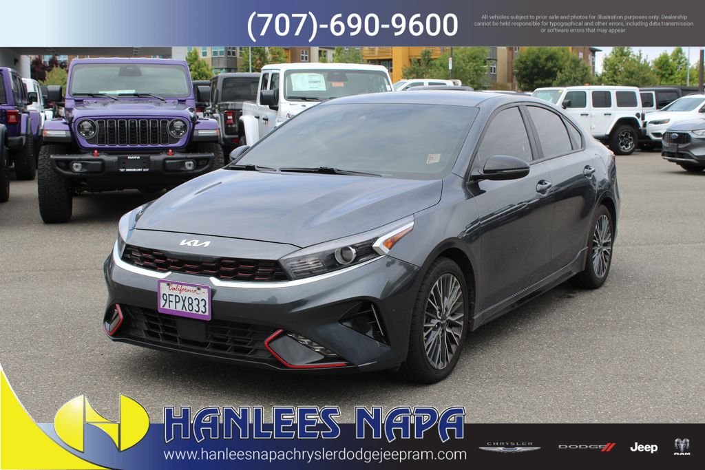 Used 2023 Gray Kia GT-Line image 3