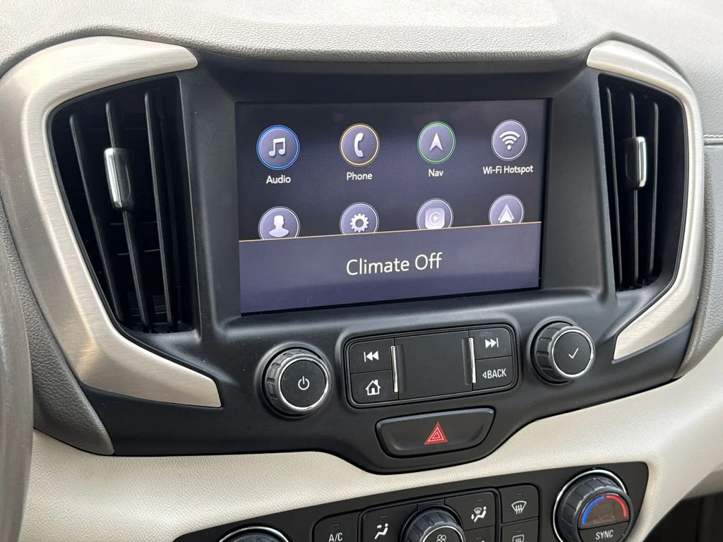 Used 2020 White GMC Denali image 25