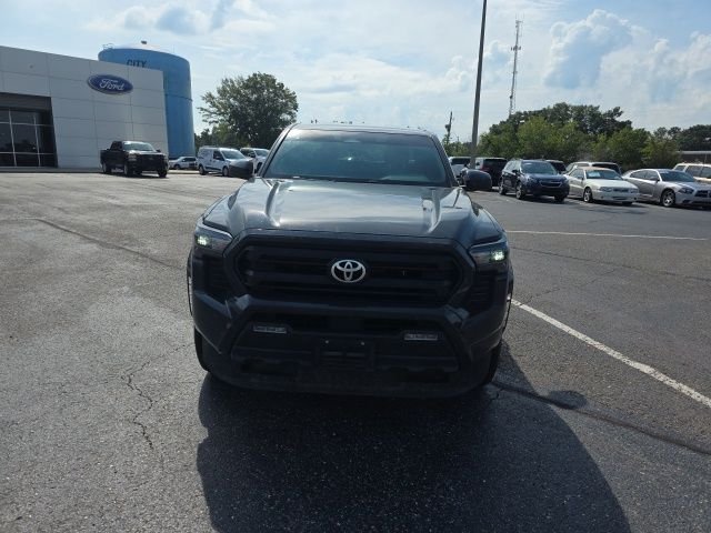 Used 2025 UNDERGROUND Toyota SR5 image 8