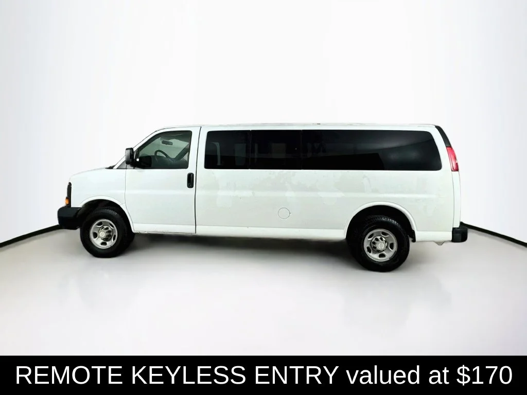 Used 2008 Summit White Chevrolet LS image 4