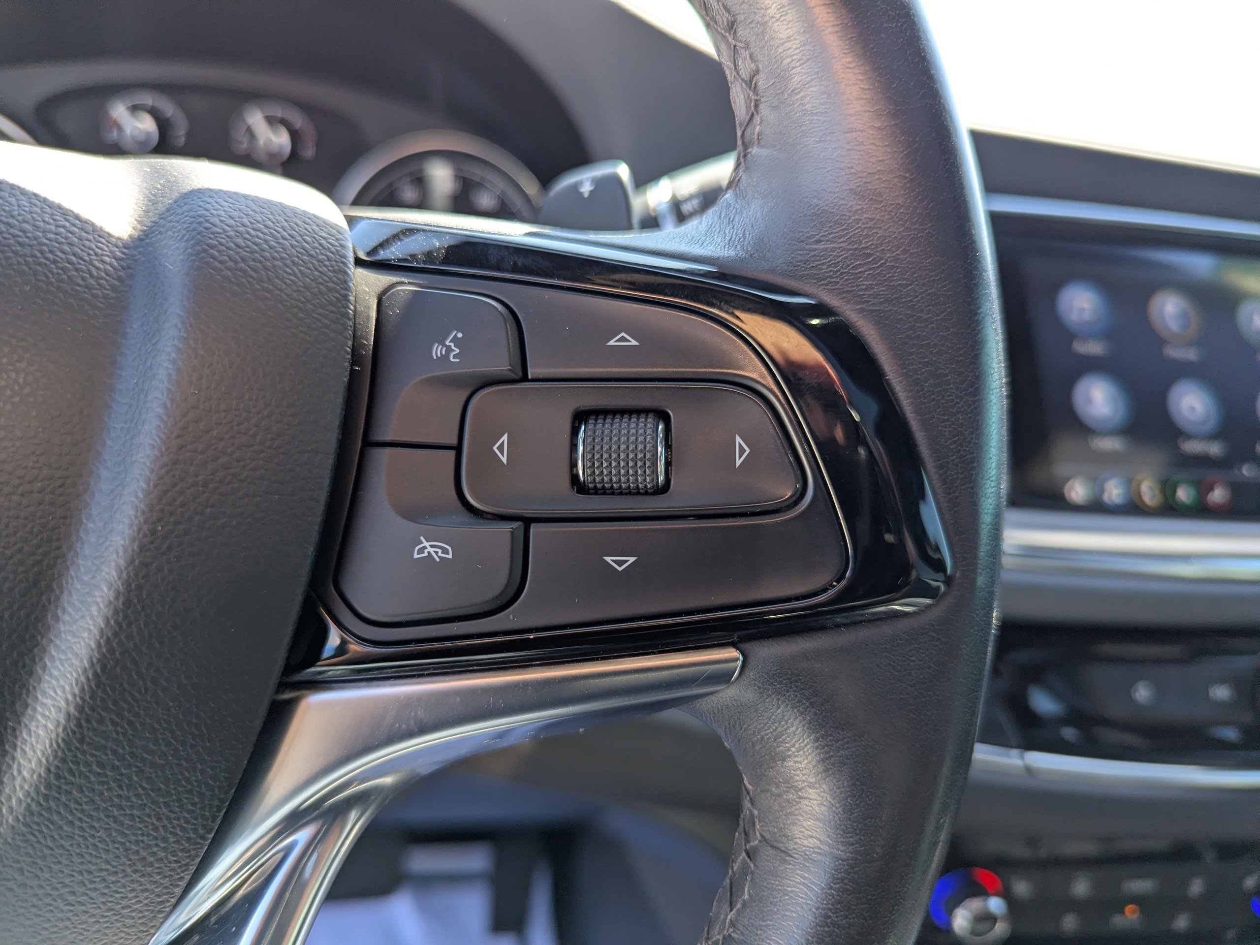 2022 Buick Enclave Essence - Photo 16