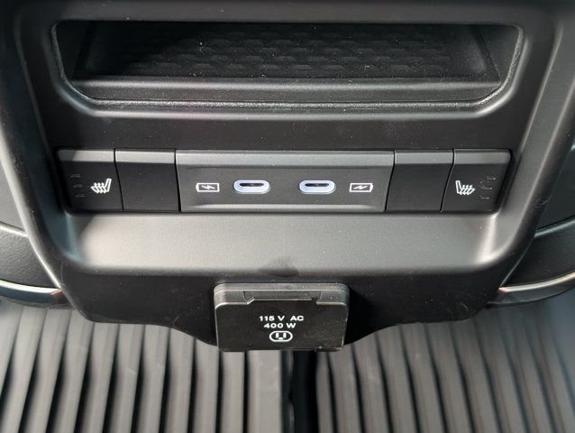 New 2026 Diamond Black Crystal Pearl-Coat Exterior Paint RAM Laramie image 30
