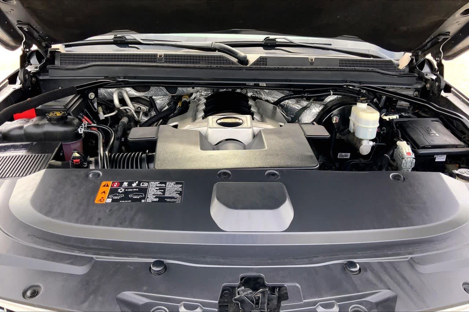 Used 2018 Satin Steel Metallic Cadillac Luxury image 31