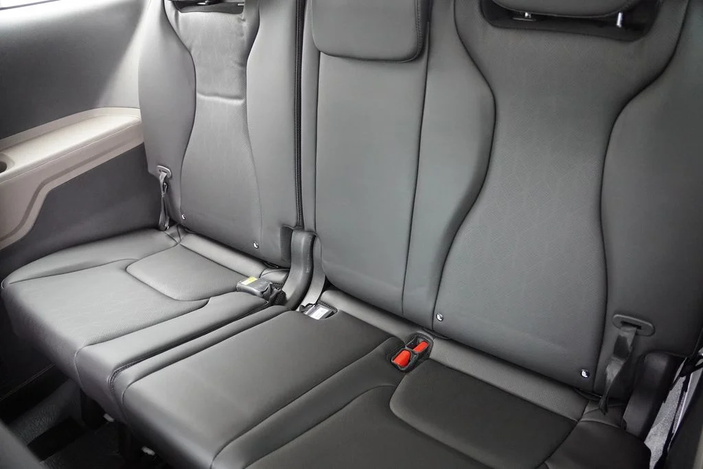 New 2027 Snow White Pearl Kia LXS image 12