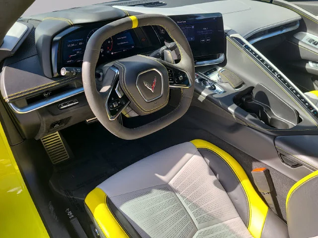 Used 2022 Accelerate Yellow Metallic Chevrolet 3LT image 16