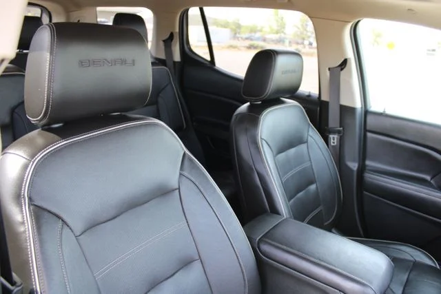 Used 2017 Silver GMC Denali image 15