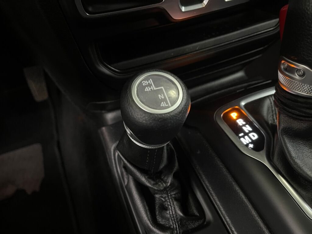 2021 Jeep Wrangler Sport S - Photo 14