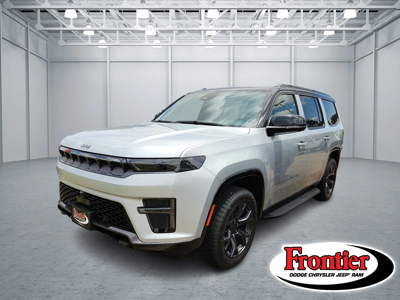 New 2026 Silver-Zynith  Paint Jeep UPLAND 4X4 image 1
