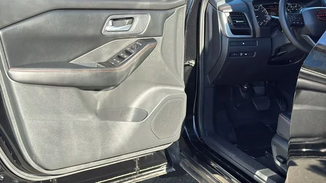 2025 Nissan Rogue Rock Creek - Photo 23