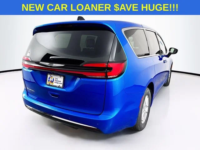 New 2026 Hydro Blue Pearl-Coat Exterior Paint Chrysler  image 7