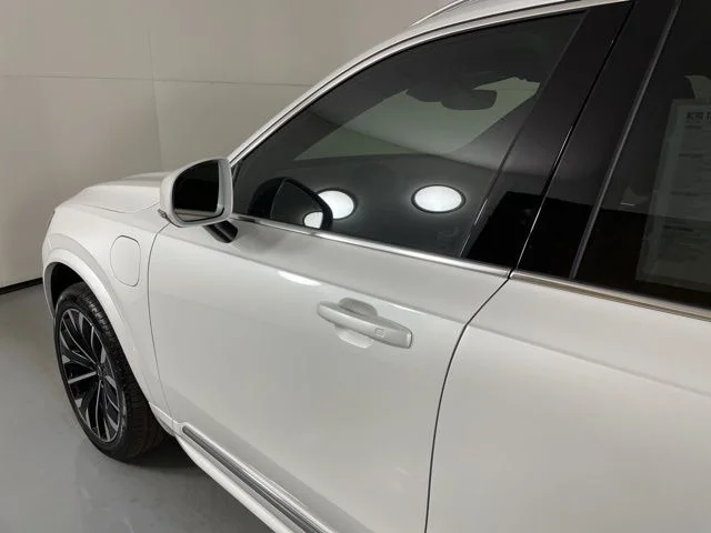 2026 Volvo XC90 Plus - Photo 12