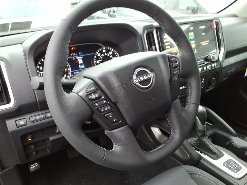 2026 Nissan Frontier SV - Photo 5