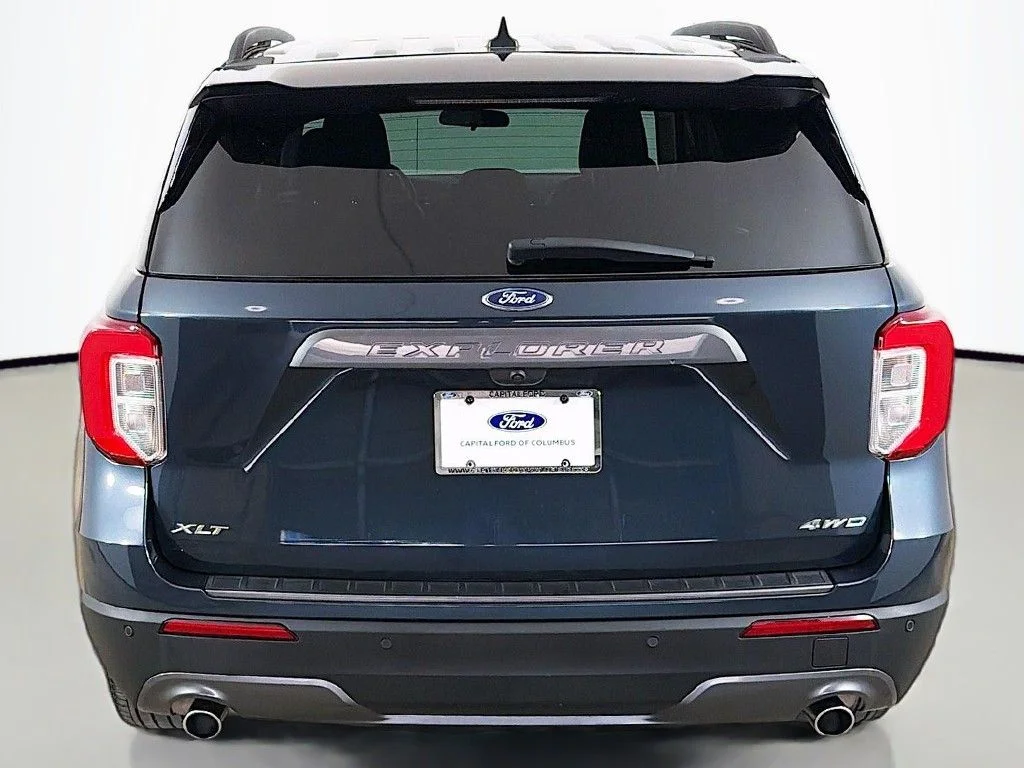 Used 2023 Blue Metallic Ford XLT image 16