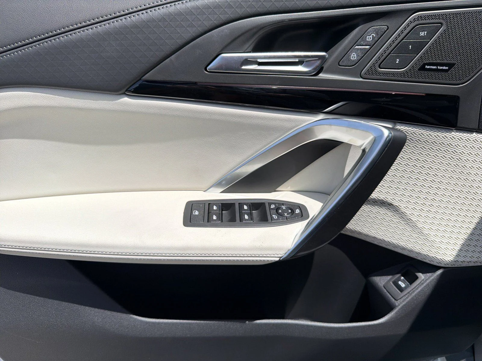 New 2026 Brooklyn Grey Metallic BMW xDrive28i image 26