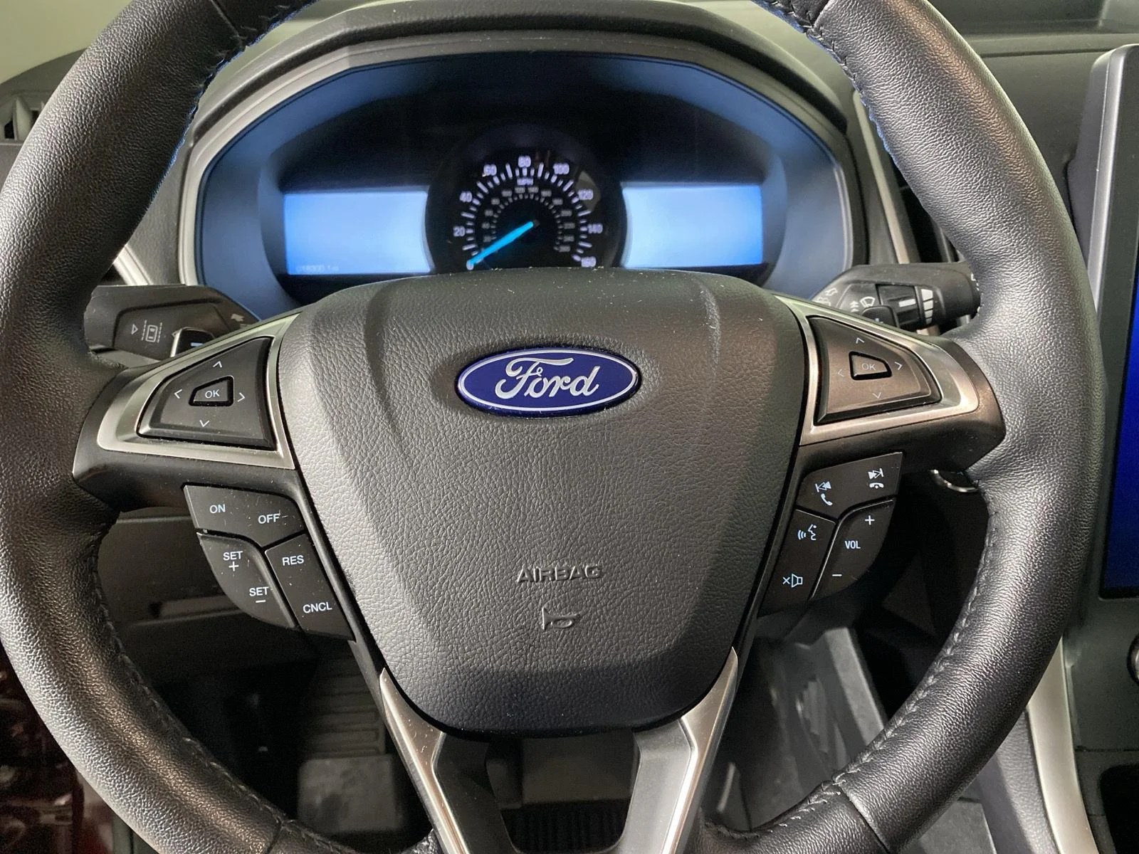 Used 2024 Burgundy Velvet Metallic Tinted Clearcoat Ford SEL image 17