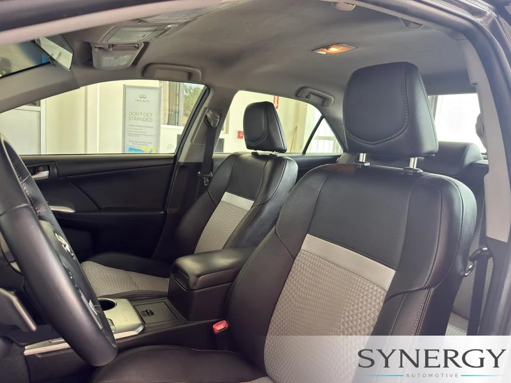 Used 2014 Magnetic Gray Metallic Toyota SE image 20