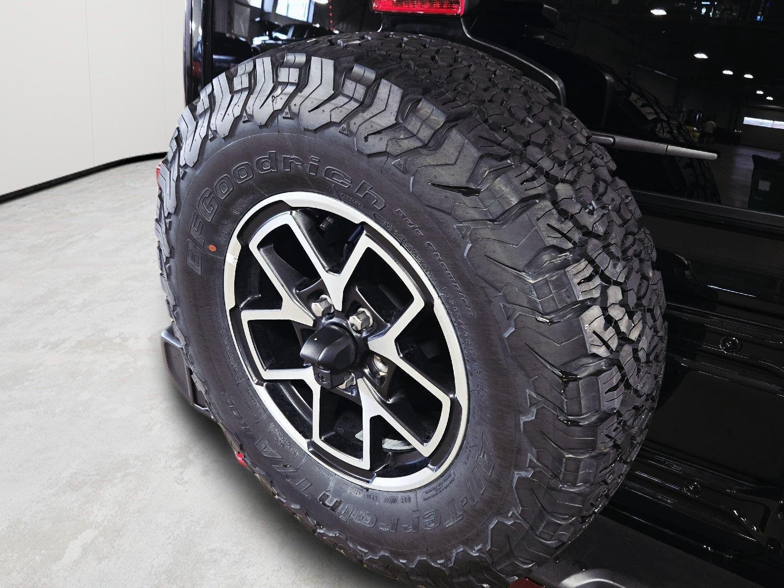 Used 2026 Black Clearcoat Jeep Rubicon image 42