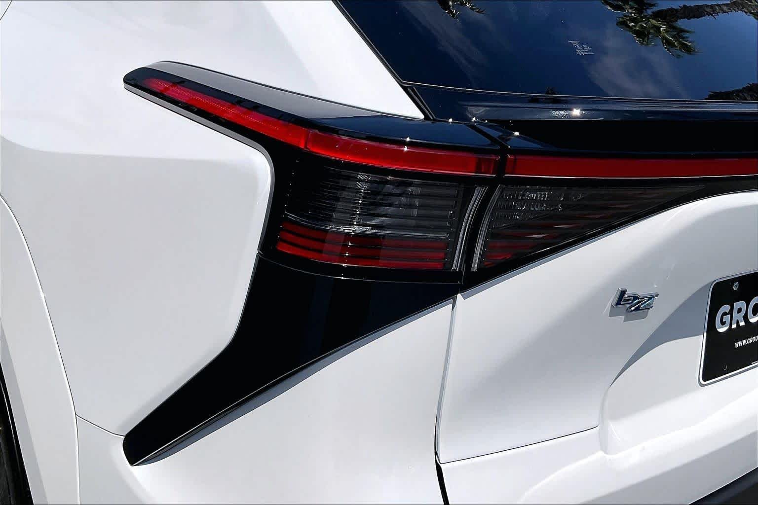 New 2026 Wind Chill Pearl Toyota XLE image 14