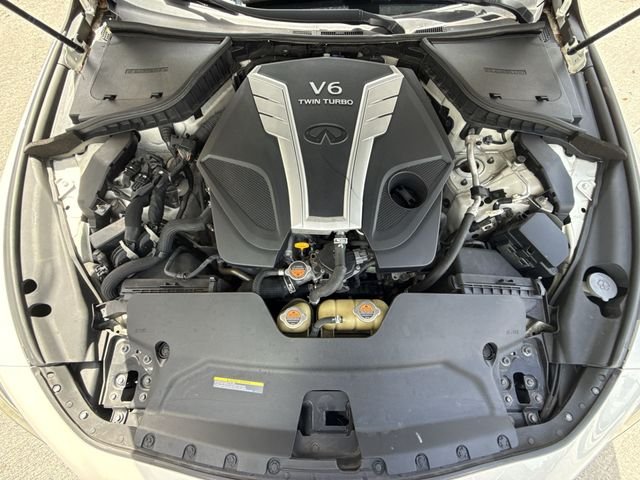 Used 2018 White INFINITI 3.0t LUXE image 26