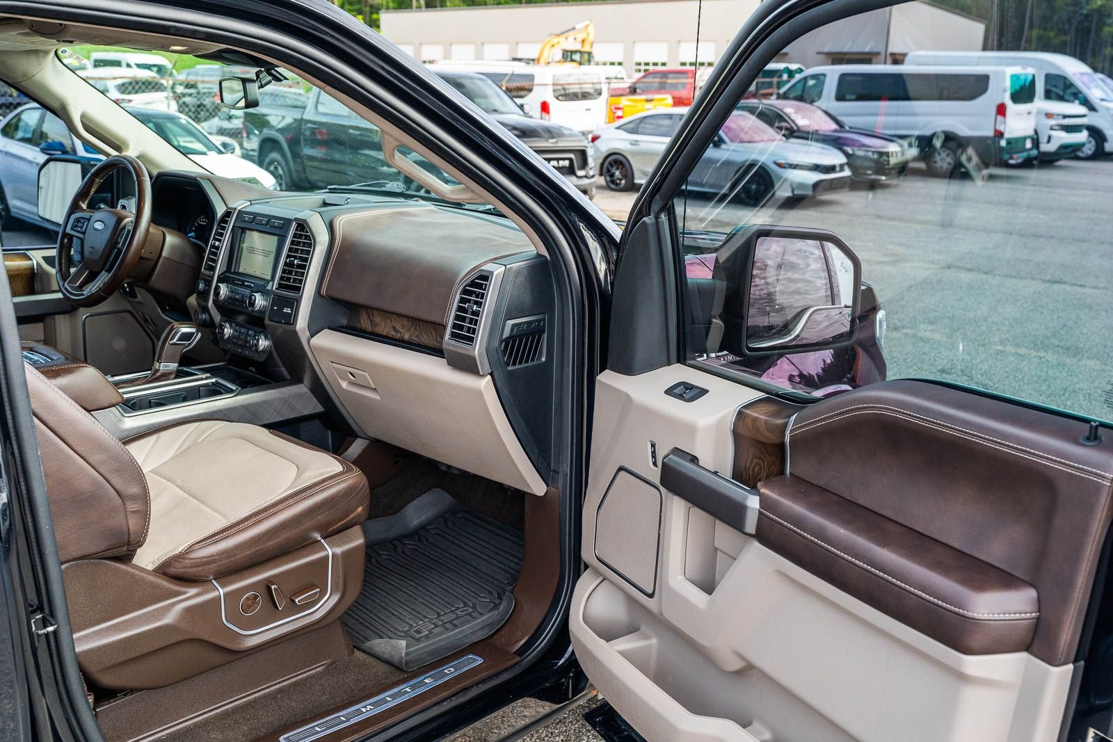 Used 2019 Black Ford Limited image 10