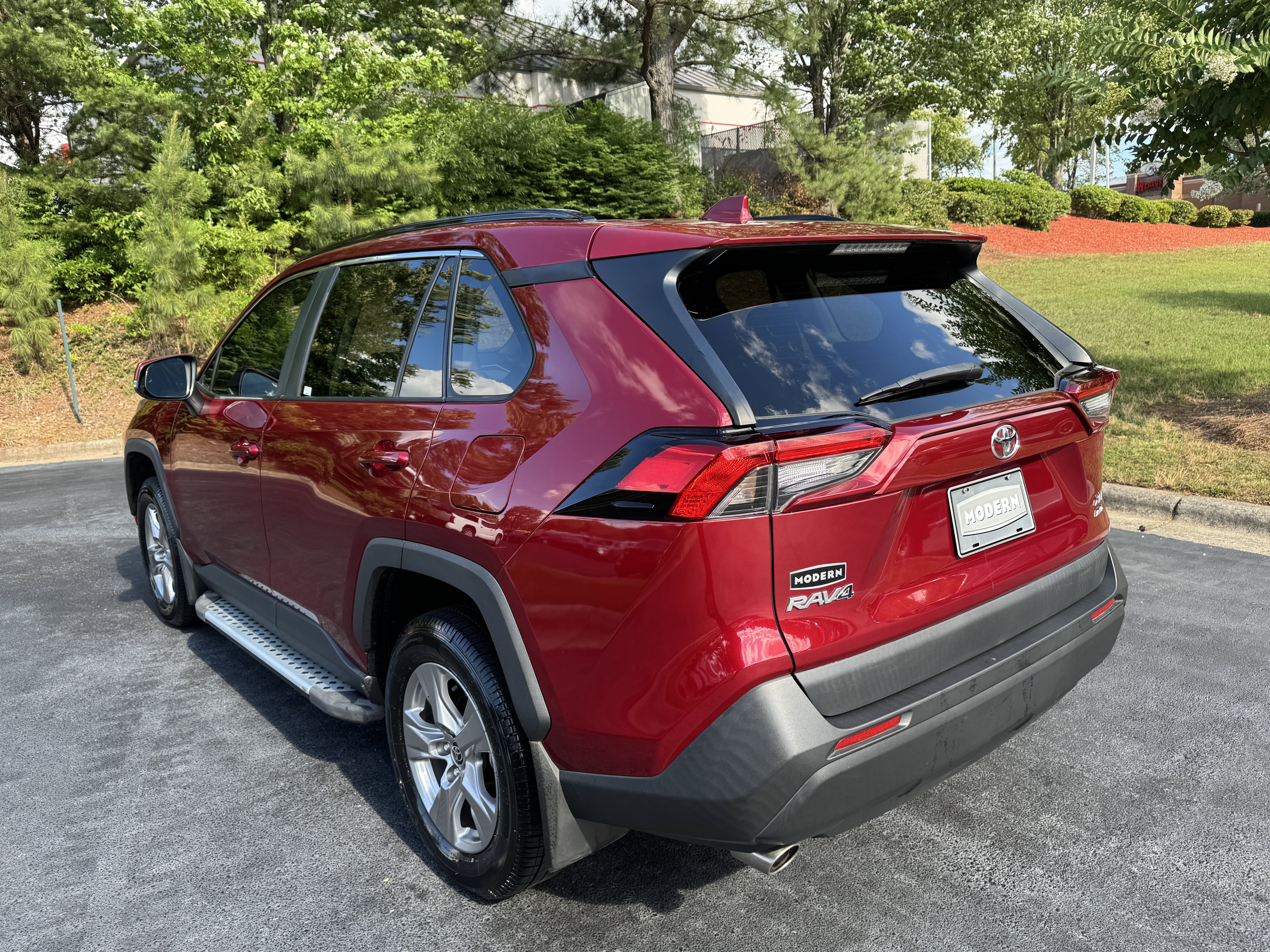 Certified Used 2022 Ruby Flare Pearl Toyota XLE image 6