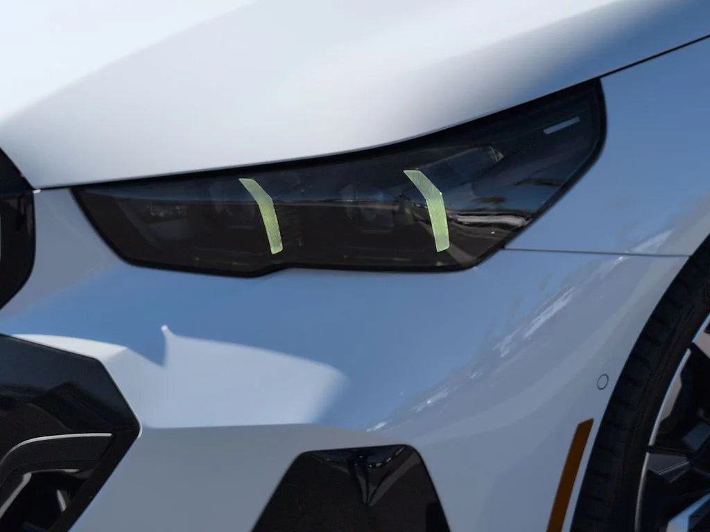New 2026 White BMW 530i image 14