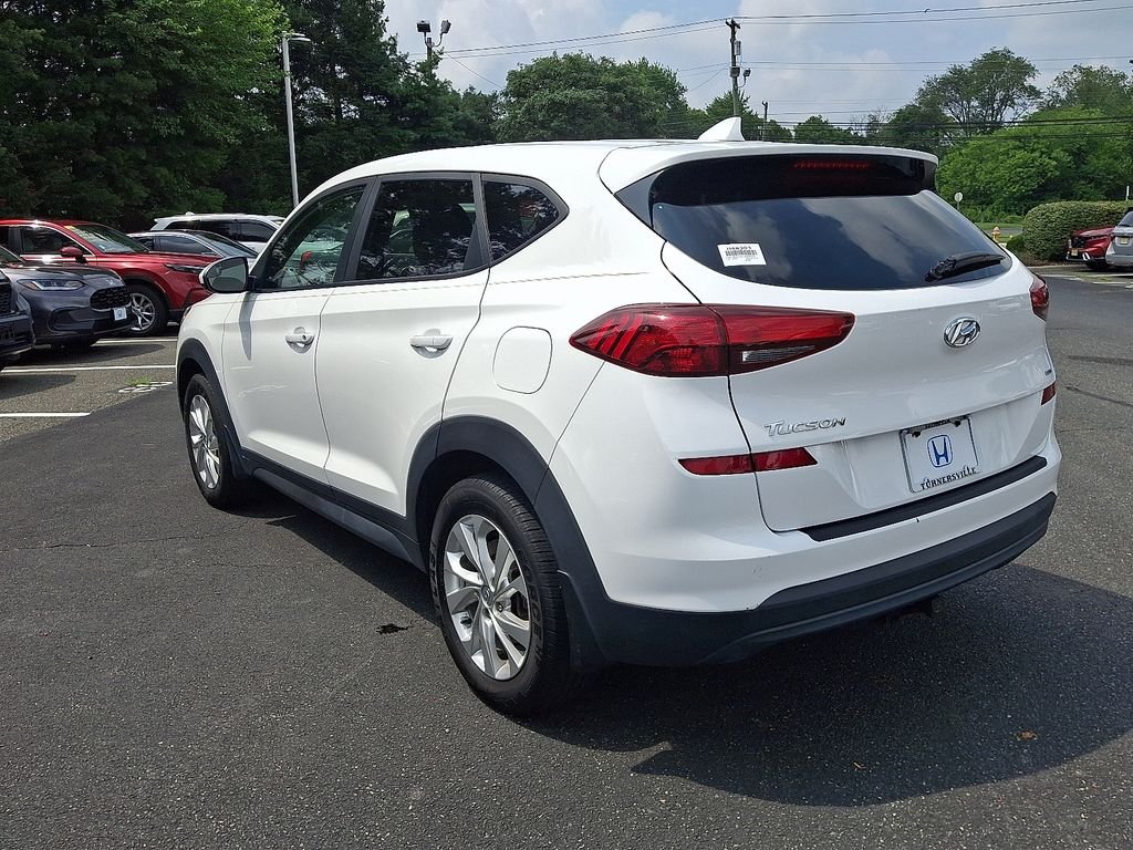 Used 2019 White Hyundai SE image 4