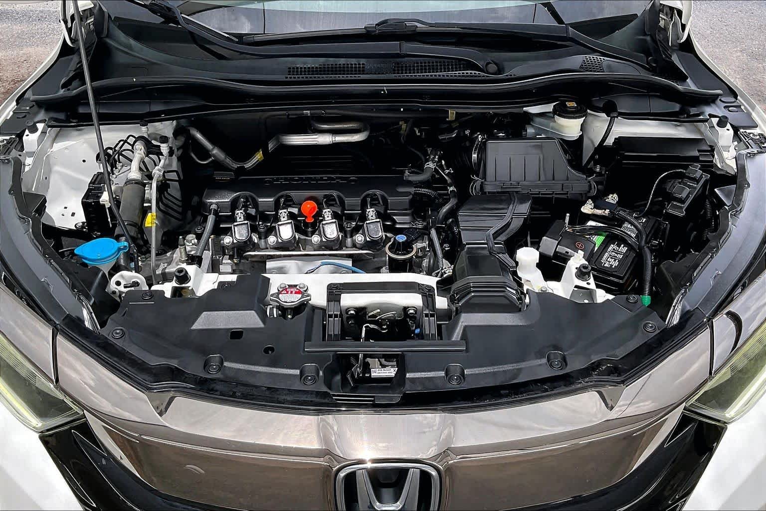 Used 2019 Platinum White Pearl Honda Touring image 32