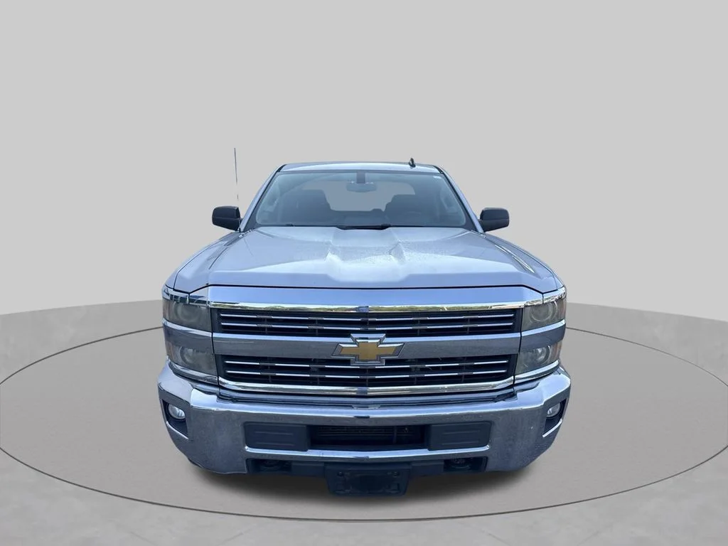 Used 2015 Silver Chevrolet LT image 16