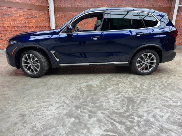 Used 2026 Blue BMW xDrive40i image 2