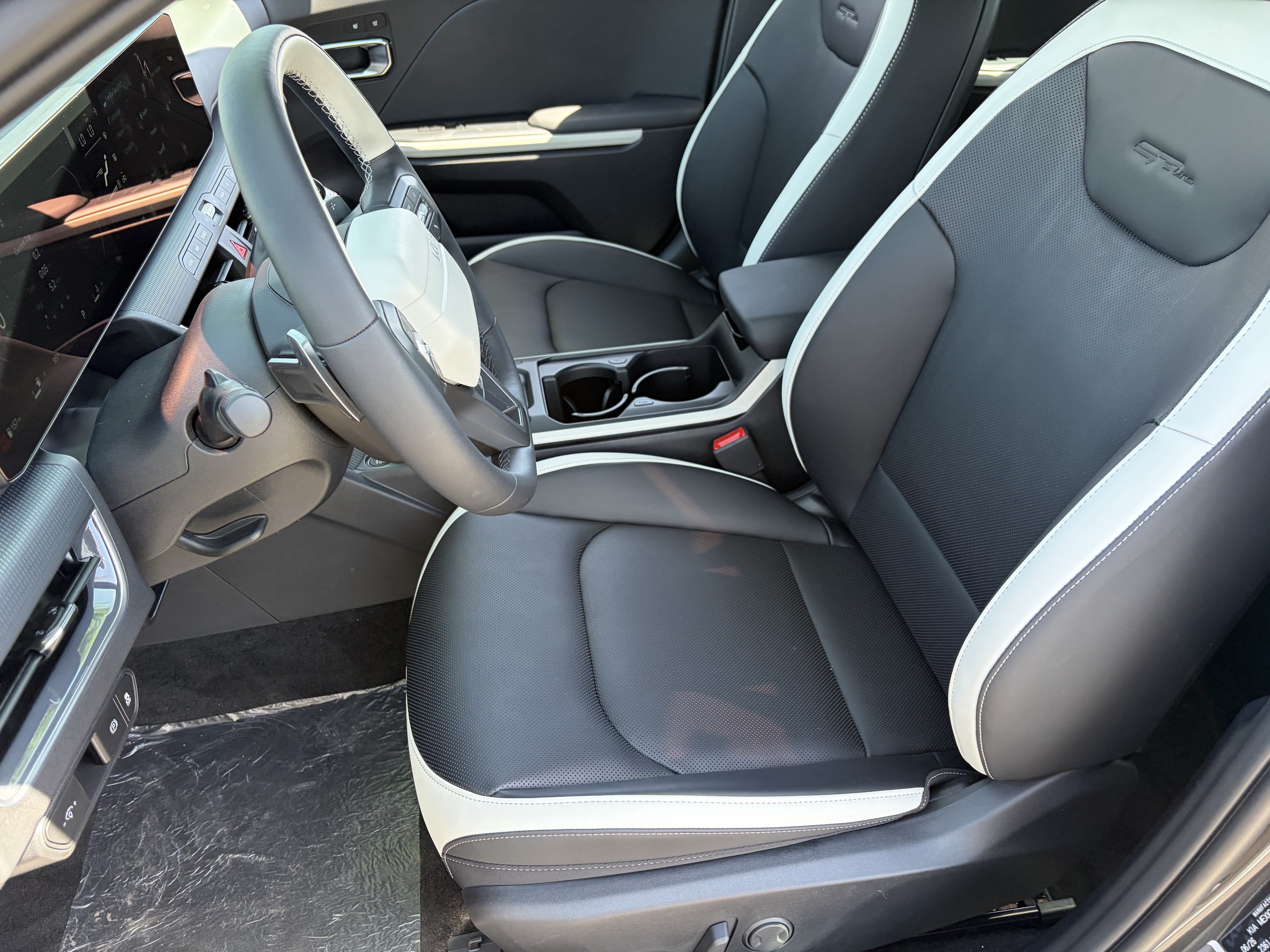 New 2026 Interstellar Gray Kia GT-Line image 17