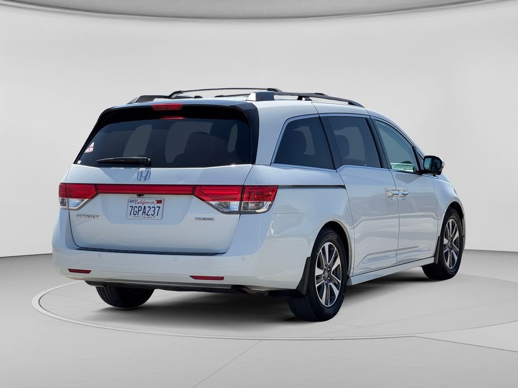 Used 2014 White Diamond Pearl Honda Touring image 18