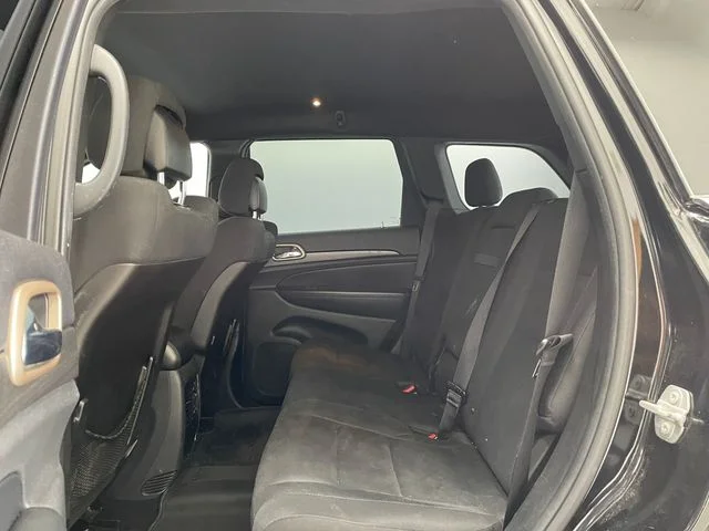 Used 2017 Diamond Black Crystal Pearlcoat Jeep Laredo image 21