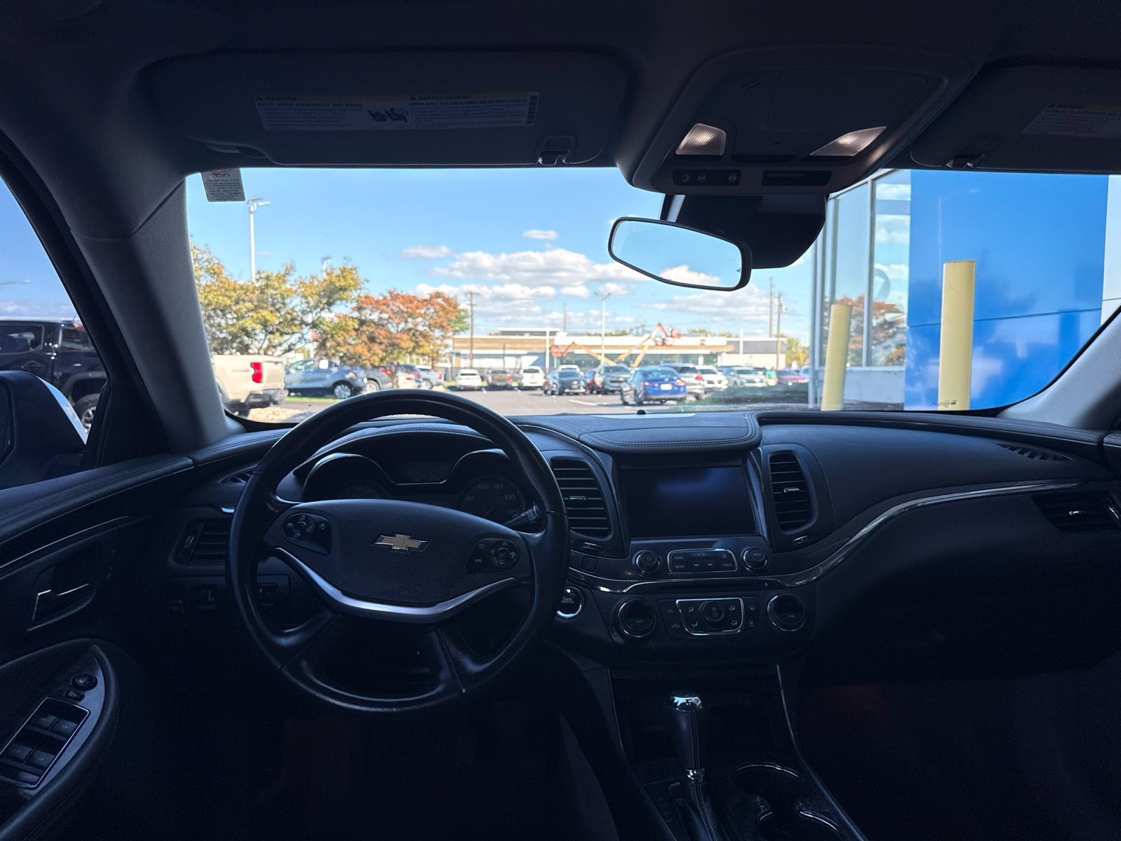 Used 2015 Chevrolet Impala 2LZ with VIN 2G1165S32F9186638 for sale in East Hartford, CT
