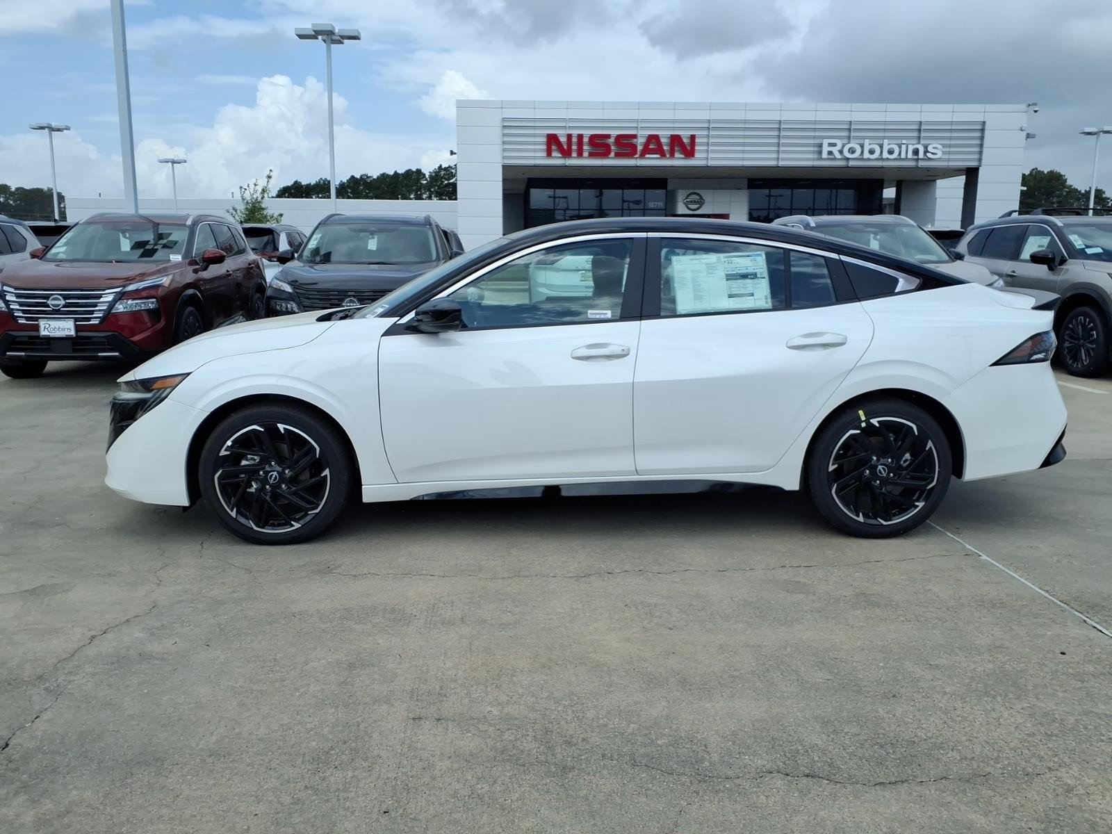 2026 Nissan Sentra SR White at Robbins Nissan