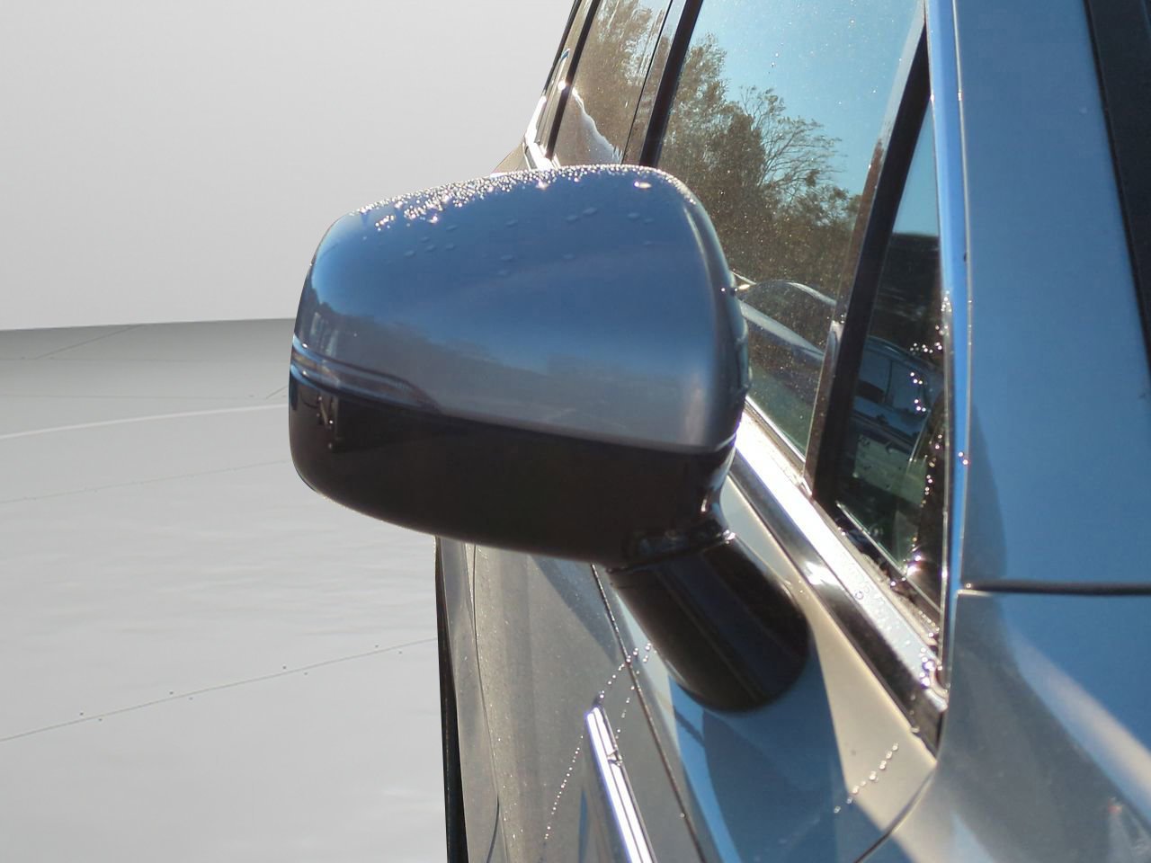 New 2026 Ivory Silver Kia LX image 48