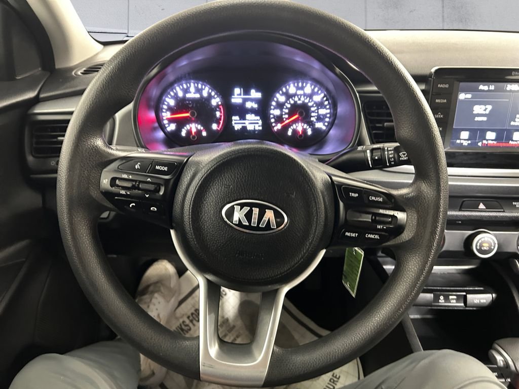 Used 2019 Silver Kia S image 9